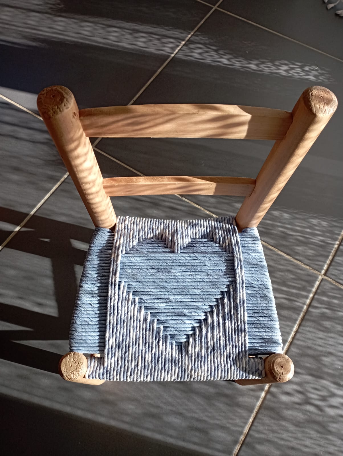 Petite chaise Coeur bleu