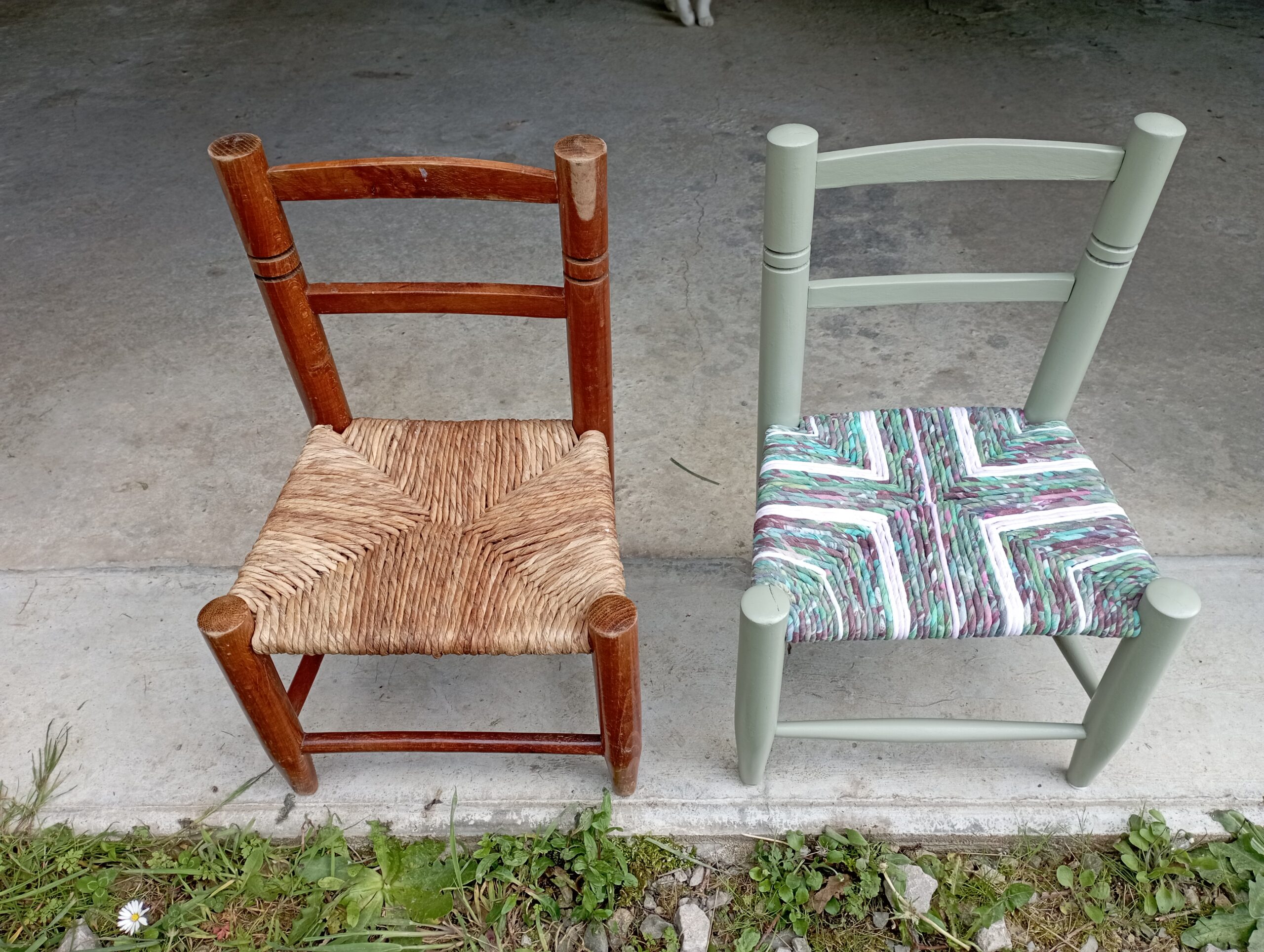 Petite chaise kaki